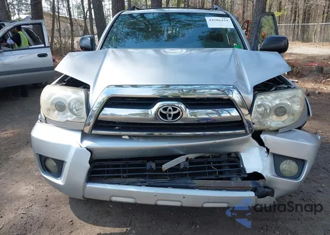 2006 Toyota 4Runner Sr5 V6 z USA, uszkodzony, nr VIN JTEZU14R060073092